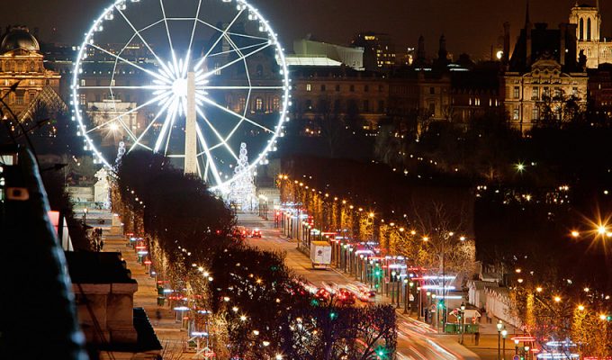 Новогодний Париж - колесо обозрения