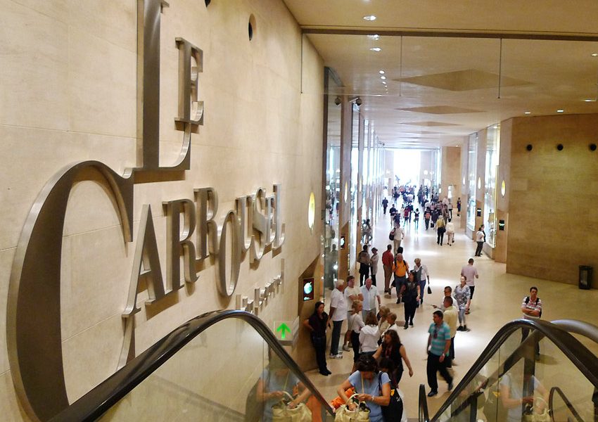 Торговый центр Le Carrousel du Louvre в Париже