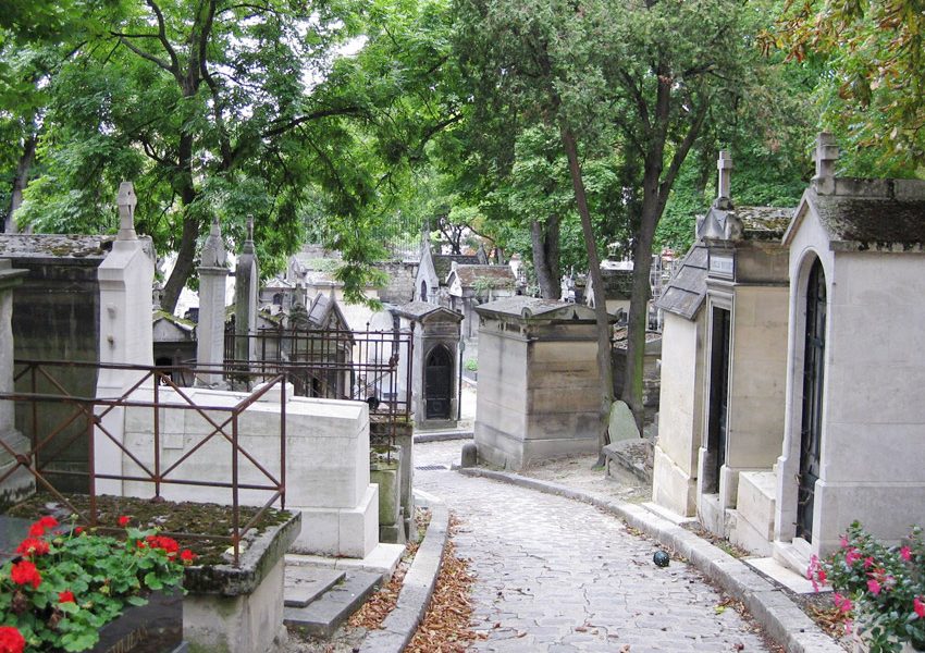 Кладбище Пер-Лашез (Pere-Lachaise) в Париже